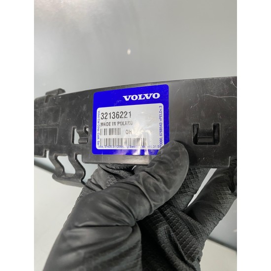 Rear bumper bracket NEW VOLVO XC60 2022+ 32136221 Rear bumper bracket NEW VOLVO XC60 2022+ 32136221