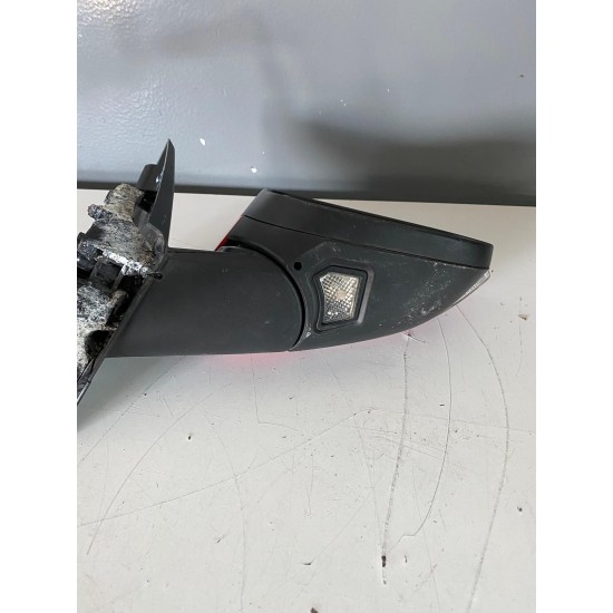 Right mirror 8 WIRES VOLVO S60 V60 2010-2017 Right mirror 8 WIRES VOLVO S60 V60 2010-2017
