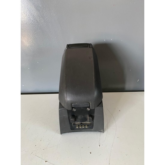 Arm rest Volvo XC90 2003-2014 39987702