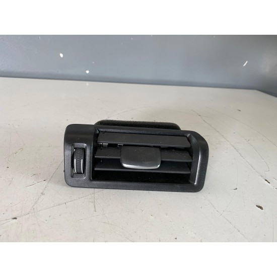 Grila aerisire dreapta VOLVO XC60 2018+ 31469799