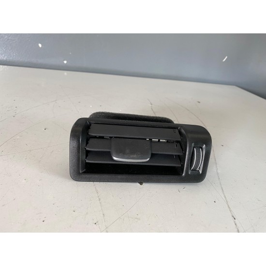 Left air vent grille B-pillar VOLVO XC60 2018+ 31469798 Left air vent grille B-pillar VOLVO XC60 2018+ 31469798