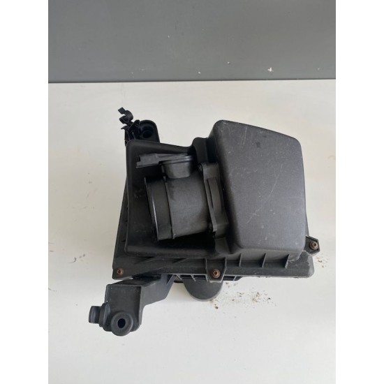 Carcasa filtru de aer 1.6 Diesel VOLVO S40 V50 C30 2004-2007 3M51-9600-SH 30748268