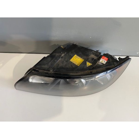 Left headlight xenon VOLVO S40 2004-2007 31213181