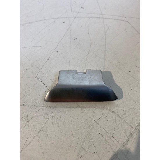 Button silk metal armrest transmission tunnel console VOLVO XC60 S60 V60 2011-2018 31389103