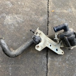 Water Pump Volvo V60 V90 S90 XC60 XC90 31686005 31686002 31439528 31368537