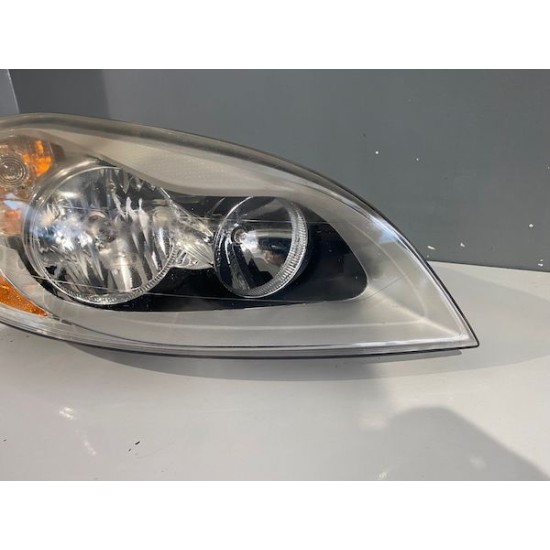 Far dreapta halogen Volvo XC60 2010-2017 30763146