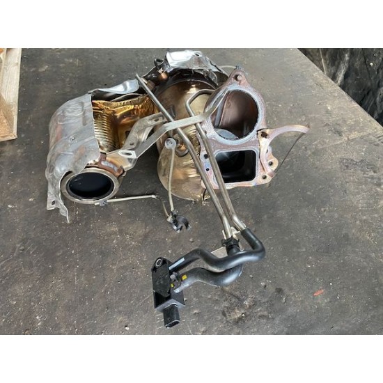 Catalytic converter 30.000KM VOLVO XC60 MILD HYBRID V60CC V60 V90 V90CC XC90 32240728 36010524 Catalytic converter 30.000KM VOLVO XC60 MILD HYBRID V60CC V60 V90 V90CC XC90 32240728 36010524