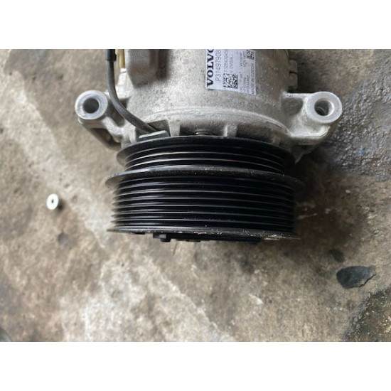 Compresor clima VOLVO XC60 MILD HYBRID XC40 V60 V60 CC S60 2020+ 31497908 36011563