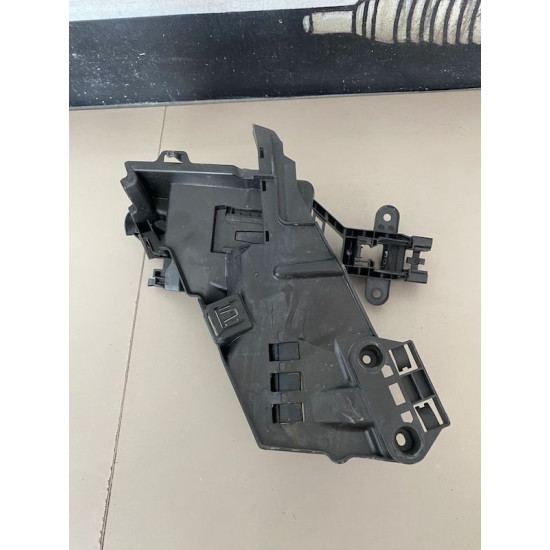 Rear right door lock mechanism bracket Volvo XC90 2015-2024 31378253/31378254/31416245