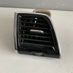 Left ventilation grille Volvo XC90 2016 31366449 32219345