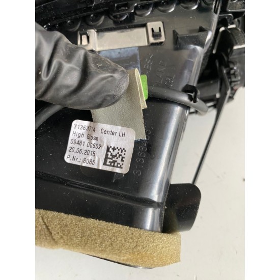 Grila aerisire stanga fata VOLVO XC90 2016 31363714 32219346