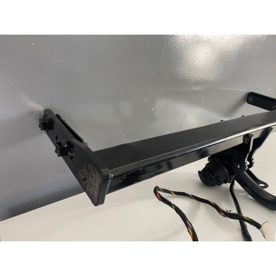 Carlig fix cu modul VOLVO V40 2018 30756551 30756552 31399575