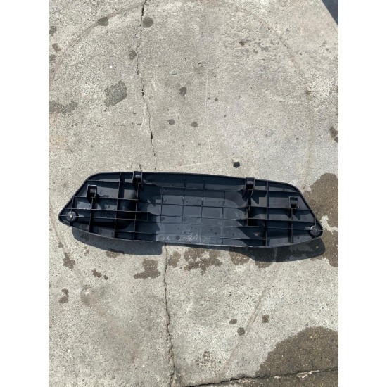 Air intake panel Volvo V40 31370223 Air intake panel Volvo V40 31370223