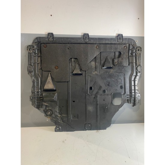 Engine protecting casing VOLVO V40 2019 31440279 Engine protecting casing VOLVO V40 2019 31440279