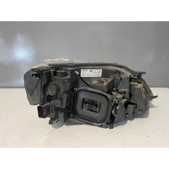 Far stanga MID LED LHD VOLVO V40 2019 32228483 31677026