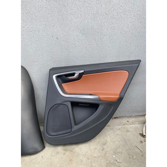 Leather interior with heated front seats VOLVO V60 2011-2018