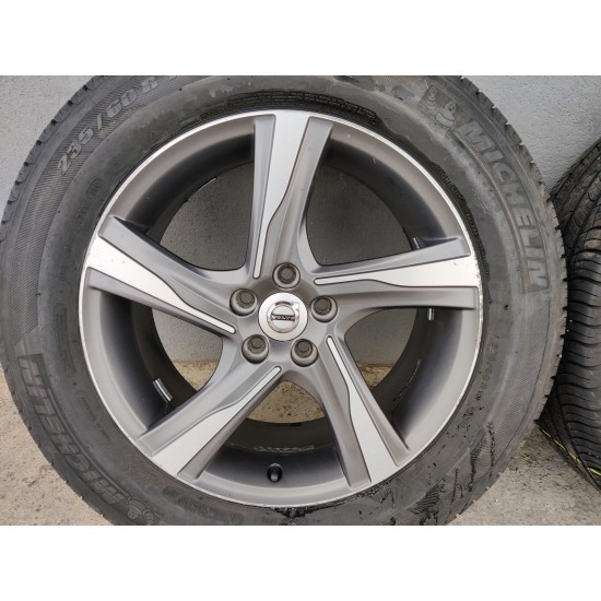 Jante IXION 1 18'' 5x108 Volvo XC60 XC70 S60 V60 S80 V70 S40 V40 V50 C30 C70 Michelin 31362188 Jante IXION 1 18'' 5x108 Volvo XC60 XC70 S60 V60 S80 V70 S40 V40 V50 C30 C70 Michelin 31362188