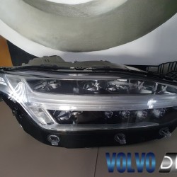 Far LED dreapta Volvo XC90 31656991