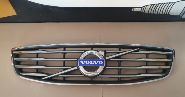 Front bumper with chrome VOLVO V70 facelift 31383595/31383599