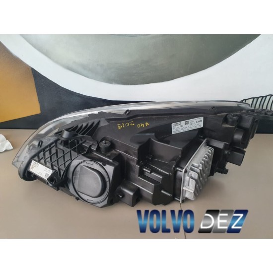 Far dreapta LED VOLVO V40 2019 32228480