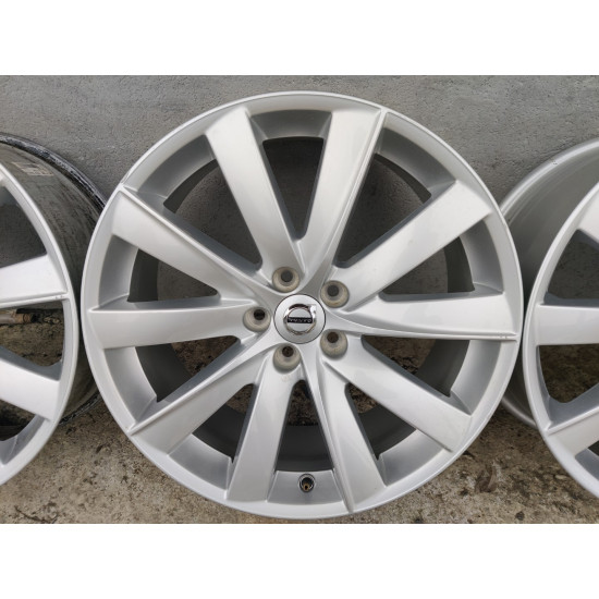 19-Inch 10-Spoke Turbine Silver Alloy Wheel Volvo XC40 XC60 XC70 XC90 S90 V90 cod 31362276 19-Inch 10-Spoke Turbine Silver Alloy Wheel Volvo XC40 XC60 XC70 XC90 S90 V90 cod 31362276