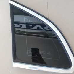 Rear left tinted window with chrome VOLVO V40 43R-00048