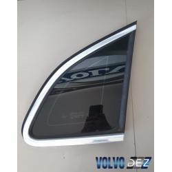 Rear right window tinted with chrome VOLVO V40 43R-00048