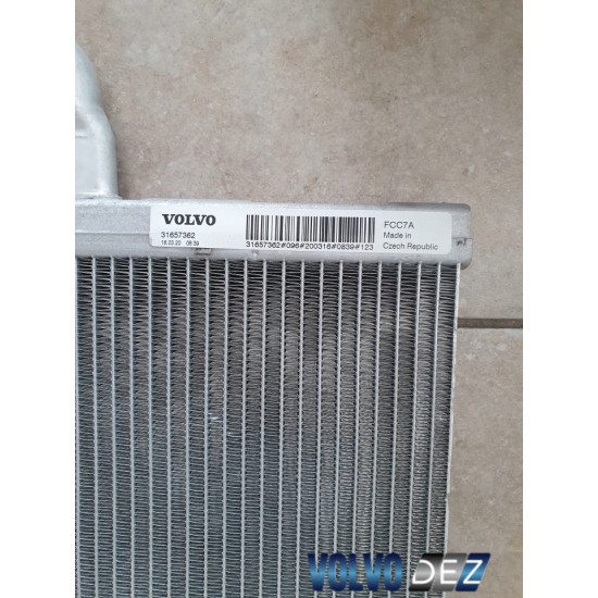 Radiator apa VOLVO XC90 XC60 S90 V90 S60 V60 31657362