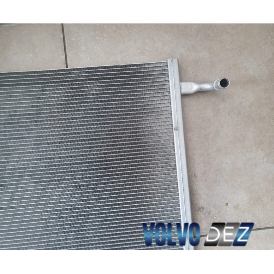 Radiator apa VOLVO XC90 XC60 S90 V90 S60 V60 31657362