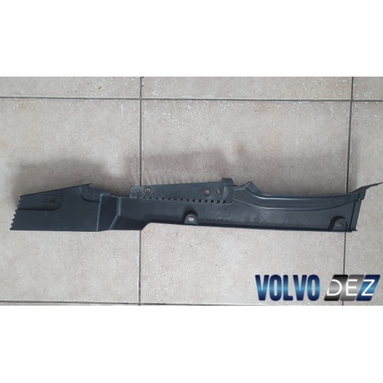 Ornament compartiment motor stanga VOLVO XC90 2015+ 31371763