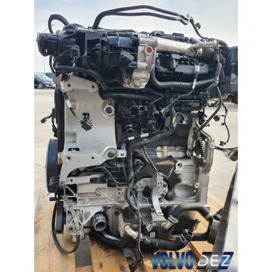 Motor Mild Hybrid VOLVO XC60 XC90 2019  D4204T8