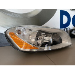 Far dreapta fata halogen Volvo XC60 2009-2013 89902975